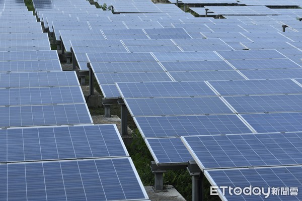▲▼太陽能光電板,太陽能發電,光電,台北能源之丘,綠能,再生能源,非核家園,大同公司。（圖／記者湯興漢攝）