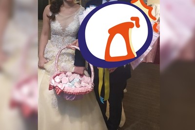 婚禮不發喜糖！超狂新人改發「口罩捧花」…網友看完跪了：財力雄厚欸