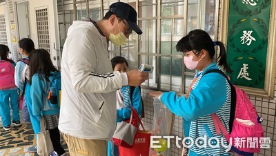 法媒大讚台灣防疫「堪稱典範」！　點出關鍵：民主制度更有優勢