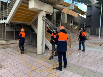 32例女移工2/27曾到淡水　里長緊急發動「竹圍捷運站」附近全面大消毒！