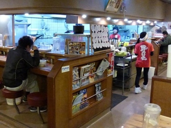 ▲國外餐飲品牌往往以百貨公司作為首要進駐台灣的據點。（圖／食力 foodnext）