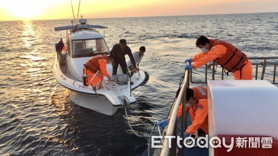 澎湖快艇「海水泵故障」失去動力　海巡秒救援拖帶七美漁港檢修