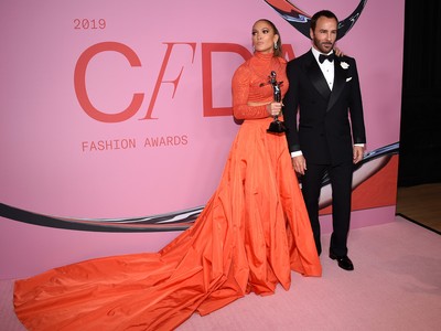 鐵齒破功！「時尚奧斯卡」CFDA頒獎典禮、MET Gala不敵新冠疫情延期