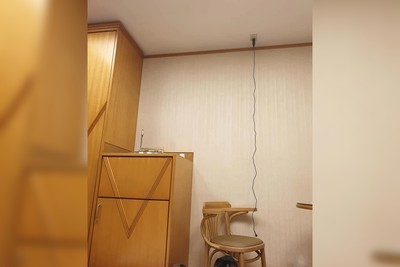 汽車旅館「插座在天花板」!台南男看傻:是要怎麼充電…實際用途曝光