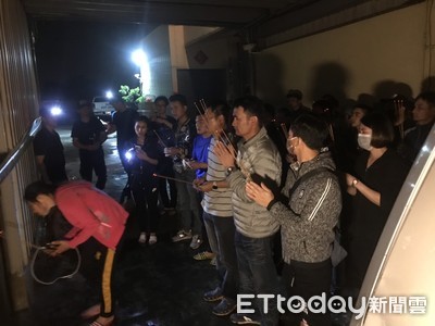 台中工廠惡火3死！老闆回火場上香「看最後一面」　同事見屍崩潰