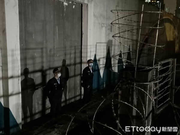 ▲▼翁仁賢19:45伏法槍決。（圖／記者宋良義攝）