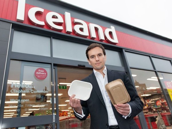 ▲英國大型超市「冰島食品（Iceland Food） 」總經理Richard Walker宣布以「TooCoolForPlastic運動」達到2023年前自有商品不再使用塑膠包裝的目標。（圖／BusinessLive）