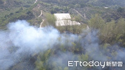 台南左鎮玉井交界傳山林火警　 空拍機協助定位申請直升機吊掛水袋滅火