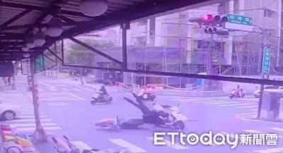 5機車逆向狂飆！害中和警與民眾對撞重傷倒地…怒開52張罰單37.8萬