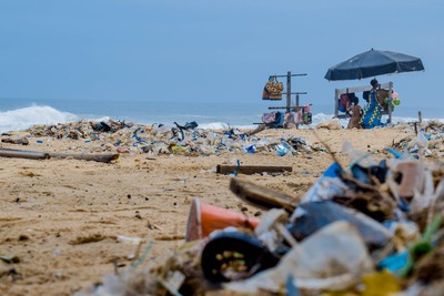 海上垃圾只是「冰山一角」　英研究：有99%都在底下