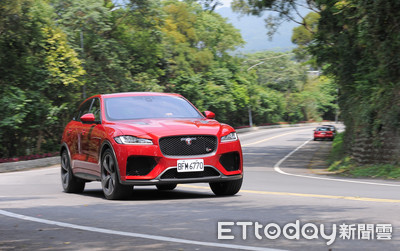 550匹大排量機械增壓　Jaguar F-Pace SVR演繹英倫性能豹旅！