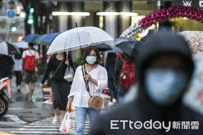 今變天降7度「外套出場了」　2地區濕涼到下周！降雨擴大時間曝