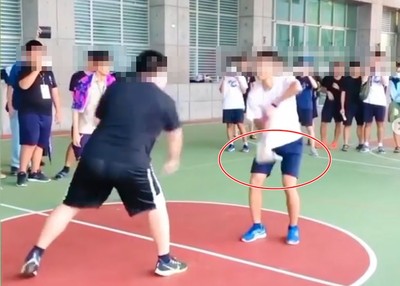 成大掉劍流又發威!對決冠軍「一秒砍飛」贏了 全場轟動歡呼:創門派啦