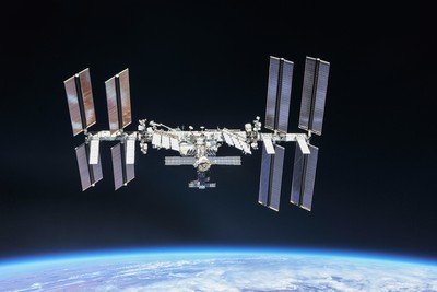 快訊／NASA全程直播！SpaceX「飛龍號」升空19小時　成功對接國際太空站