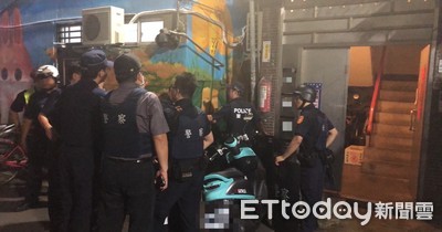 才剛搭訕長腿妹遭逮！三重男朝警開2槍「走火打到頭」　4樓墜下送醫