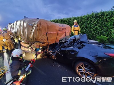 快訊／國1重大車禍！轎車撞大貨車「28歲駕駛肢體變形不治」　酒精濃度超標