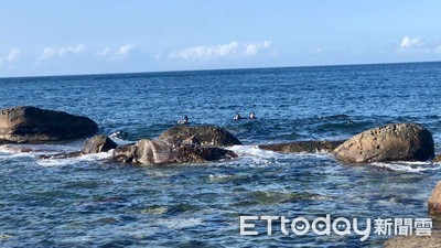 潛水客在貢寮卯澳灣驚見「海底未爆彈」　拉封鎖線戒護…軍方21日下水搜尋