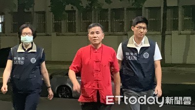 理事長深夜狂奔躲媒體！涉吞全國建物安檢聯合會公款　獲檢諭令100萬元交保