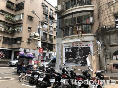 東區潮服街「白布條屋」怵目驚心　屋主鄰居互槓！灌水引火都來了