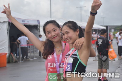 台北女子馬／張芷瑄姐妹同場首跑　張芷菱為出國畢旅瘦身跑出興趣