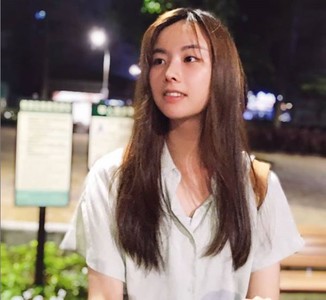 這!就是美女/98年出生天然系萌妹子登場 你最愛的漫畫家上線啦~