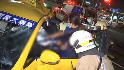 影／高雄撞小黃「司機乘客雙死」！肇逃男疑有癲癇病史無酒精反應