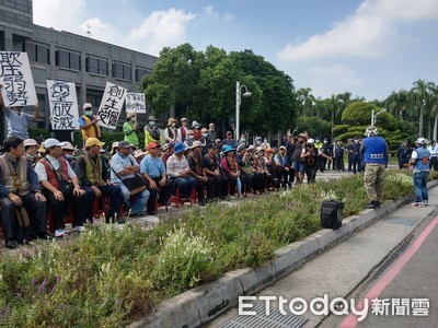 部落長老抗議拆除永久屋變自焚　蔣月惠︰往後不再協助原民陳抗