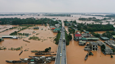 南卡颱風侵襲越南！13搜救員遇山崩全殉職