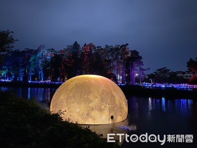 把握最後週末！朝聖全台最大水上月亮　嘉義光影藝術展將落幕