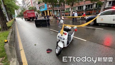 快訊／北市和平東「WeMo女騎士」撞路樹噴對道　貨車直輾爆頭亡