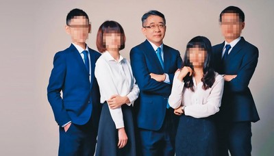 王牌大律師爆已婚約砲「貴婦美魔女」　猥褻訊息影片全流出