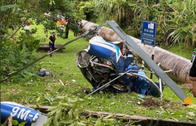 直升機空中猛撞2死2傷！1墜毀1迫降「急速下降」影片曝光