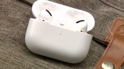 AirPods Pro「一首歌爆音5次」　13年果粉搭捷運更崩潰：都破音