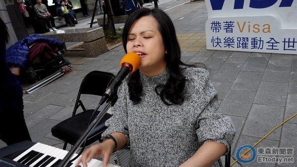 张玉霞曾到《中国好声音》比赛.(图/翻摄自张玉霞脸书)