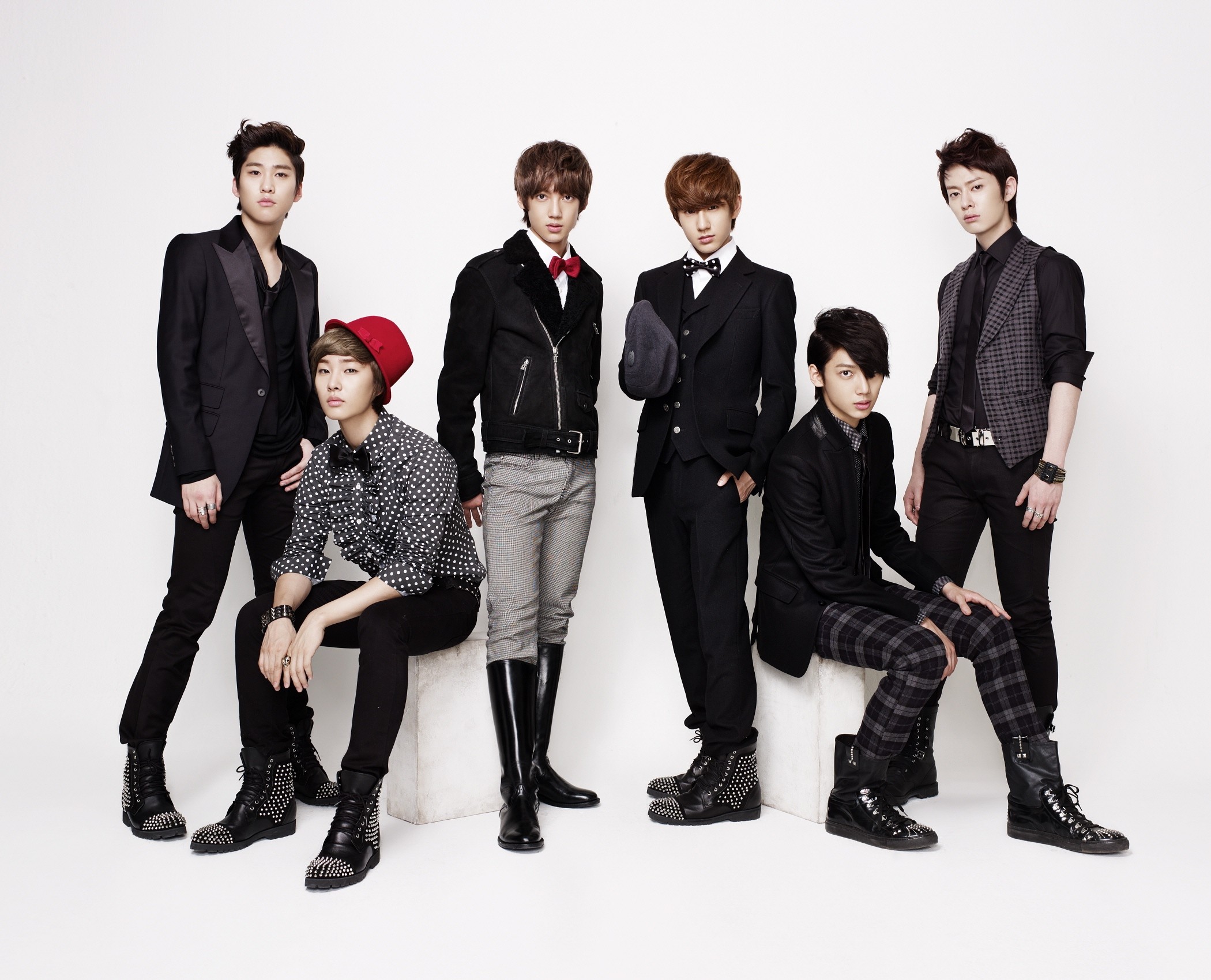 超嫩团boyfriend出道未满300天 踏上宝岛强碰「彩虹」