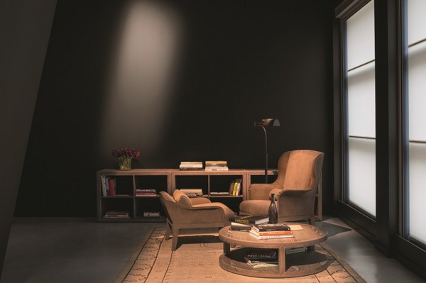 bottega veneta创意总监tomas maier表示,在新款式家具当中,有些