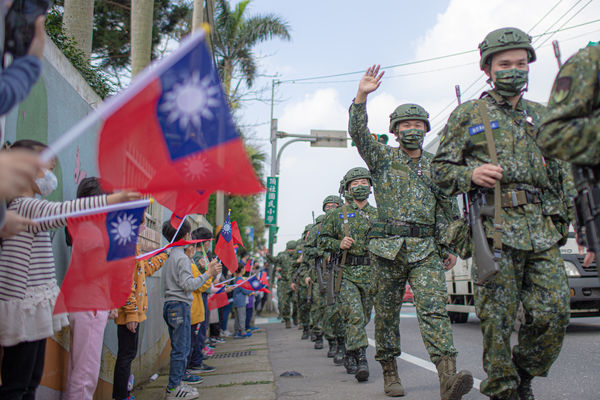 ▲▼史上最硬教召第六天，執行10公里行軍。（圖／軍聞社）