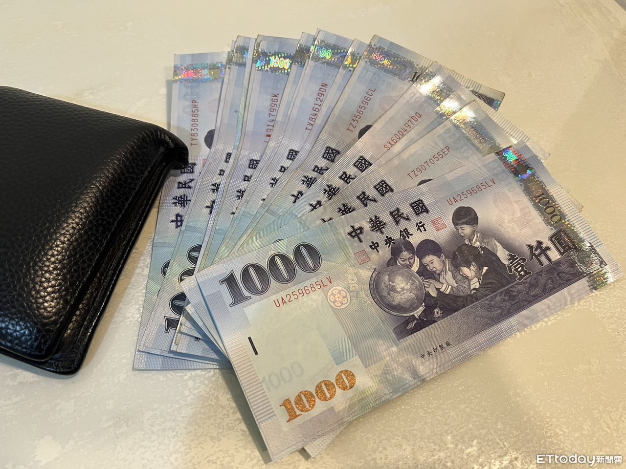 年收百萬！29歲業務男「聽說房市不穩」猶豫買房　內行搖頭