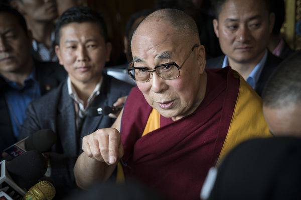 藏人精神領袖達賴喇嘛於4月造訪位於阿魯納恰爾邦的達旺，六世達賴喇嘛倉央喜措出生地。（圖／達志影像／美聯社）