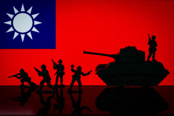 ▲▼國旗,中華民國國旗,台灣國旗,青天白日滿地紅,戰爭,當兵,國軍,軍人。（圖／路透）