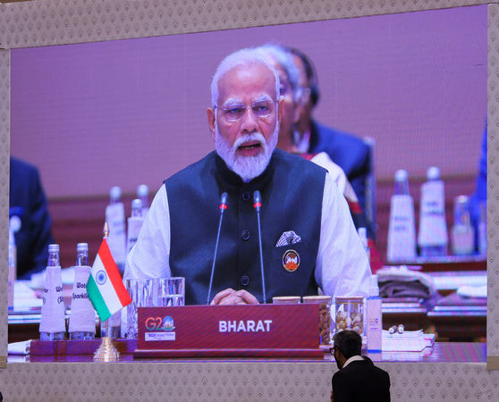 ▲▼印度總理莫迪在G20峰會上的桌牌不是寫印度，而是寫著「Bharat」。（圖／路透）