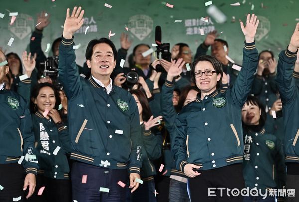 ▲▼ 2024民進黨總統大選開票之夜，賴蕭配宣布勝選，賴清德與蕭美琴上台向台下支持者致意 。（圖／記者李毓康攝）