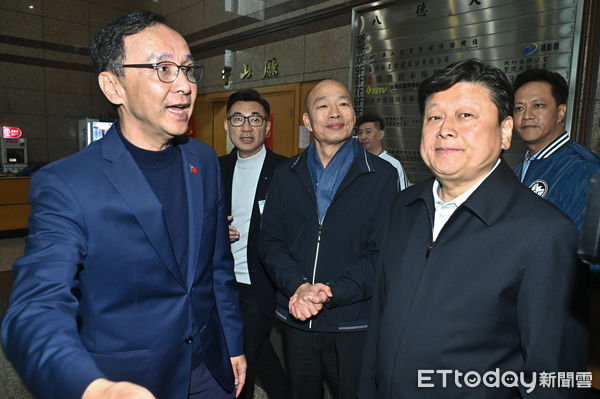 ▲▼國民黨第11屆新科立法委員座談會結束，江啓臣、朱立倫、韓國瑜、傅崐萁一同出面宣示國民黨團結一致支持「韓江配」。（圖／記者李毓康攝）