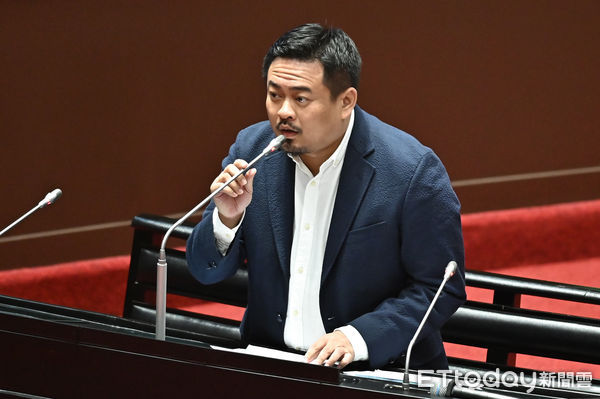 ▲▼勞動部長洪申翰。（圖／記者李毓康攝）