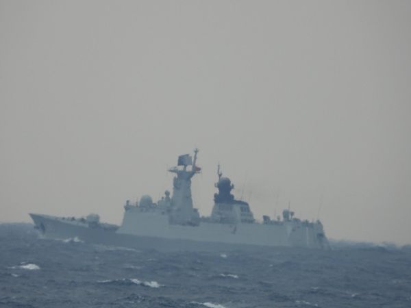 ▲▼3月18日逢甲軍艦監控衢州艦畫面。（圖／國防部提供）