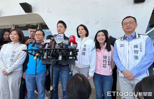 ▲▼台北市長蔣萬安與國民黨立委在花博合體。（圖／記者崔至雲攝）