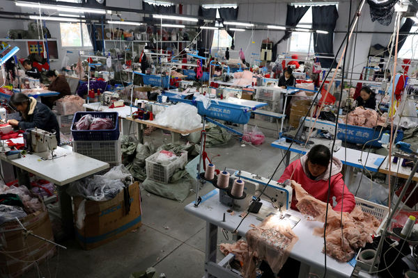 ▲▼中國大陸工廠,紡織。（圖／路透社）