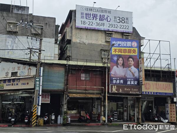 ▲▼台北市長蔣萬安已開始與被罷立委掛上合照看板，大力宣傳反罷。（圖／讀者提供）