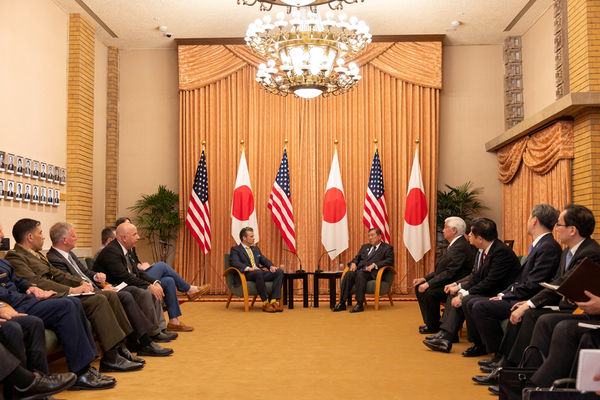 ▲▼日本首相石破茂今年3月在東京接見美國國防部長赫格塞斯。（圖／路透）