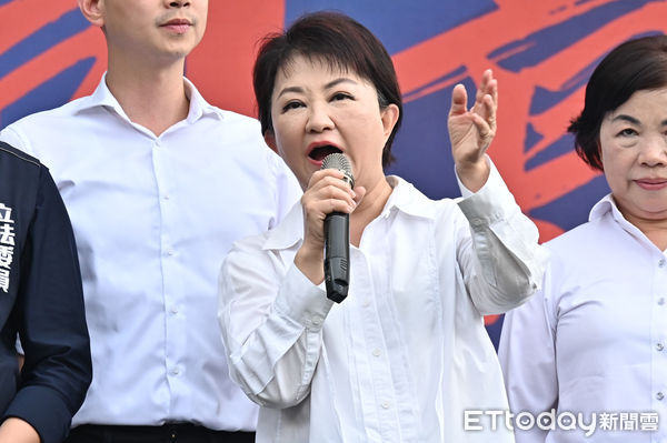 ▲▼台中市長盧秀燕出席北北基反惡罷團結大會。（圖／記者李毓康攝）